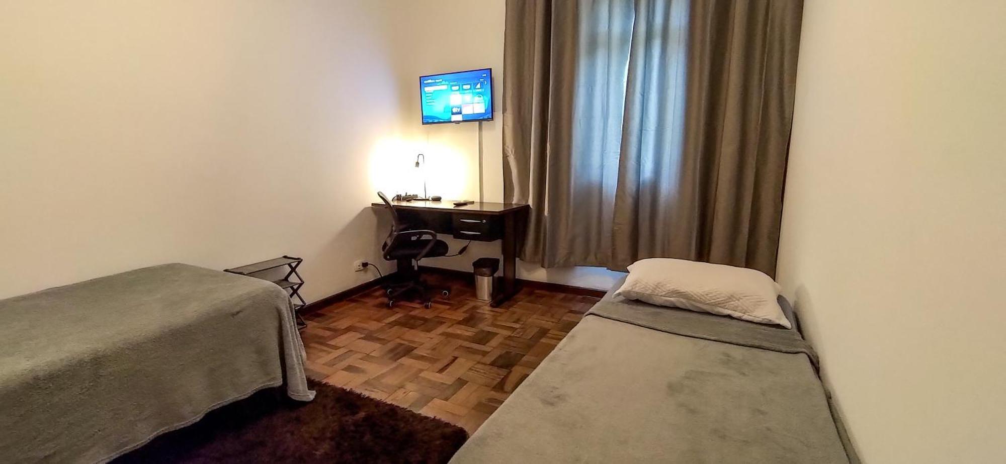 Homestay Da Fe, Central, Perto De O Que Voce Precisa!